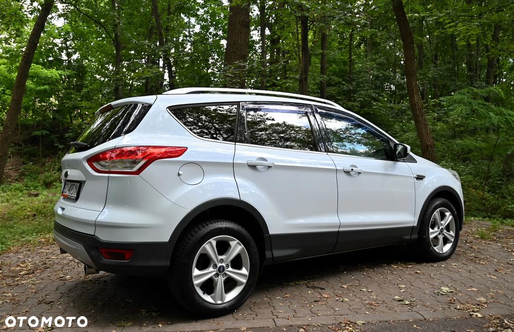 Ford Kuga - 13