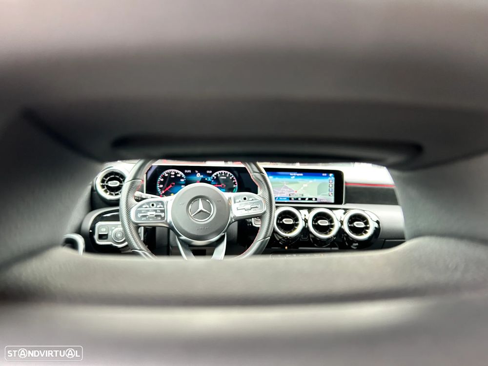 Mercedes-Benz A 250 e AMG Line - 31