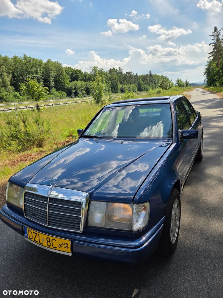 Mercedes-Benz W124 (1984-1993) ver-260-se - 8