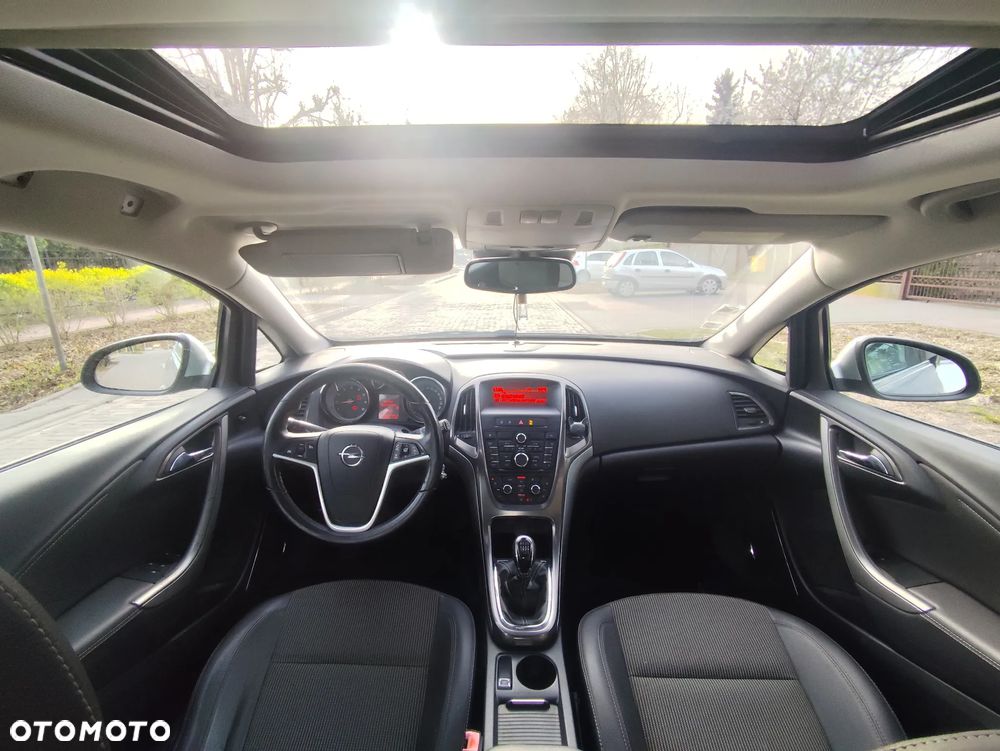 Opel Astra 1.4 T Cosmo S&S - 21