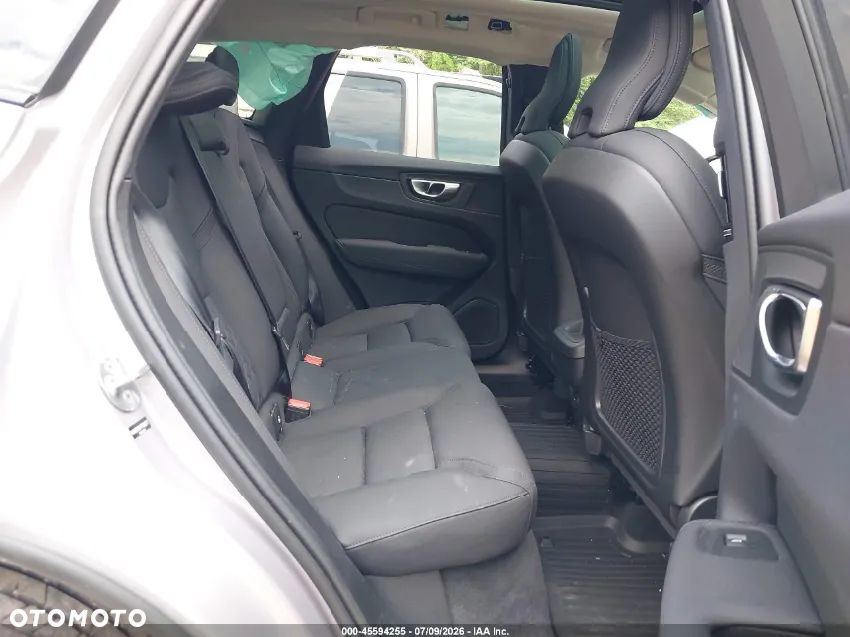 Volvo XC 60 B5 B Momentum Pro - 9