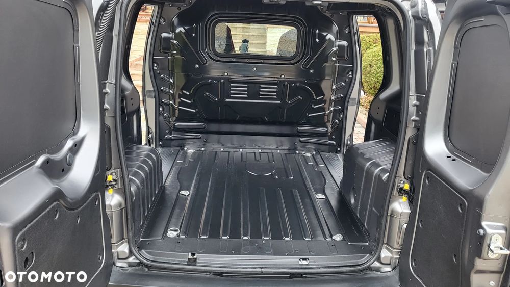 Fiat Fiorino 1.3 d jak nowy salon PL 1 wł fvat 23% - 11