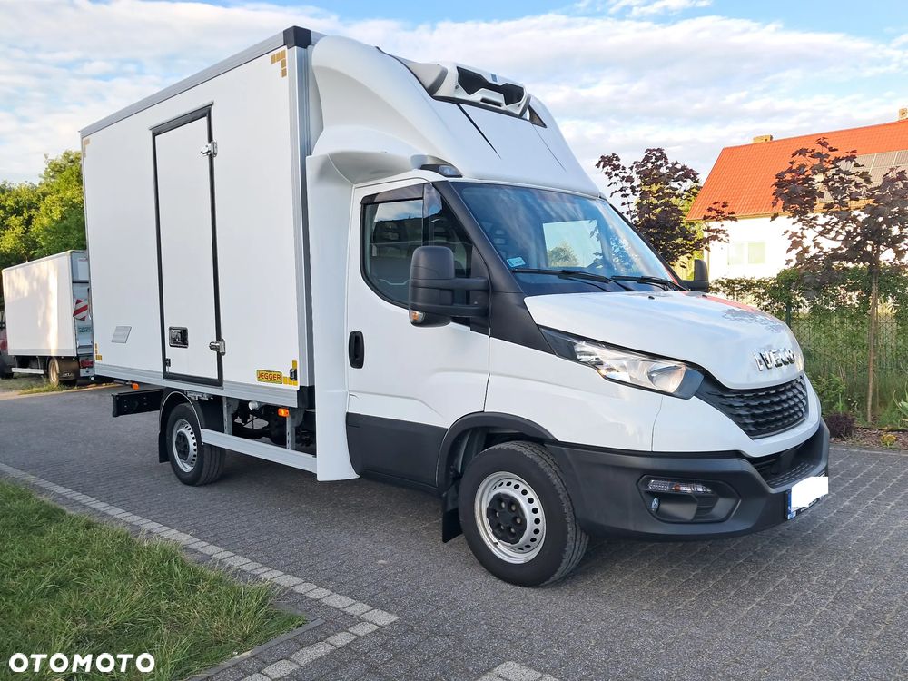 Iveco 35S16  Chłodnia ZANOTTI Salon Polska zasilanie 230V - 1