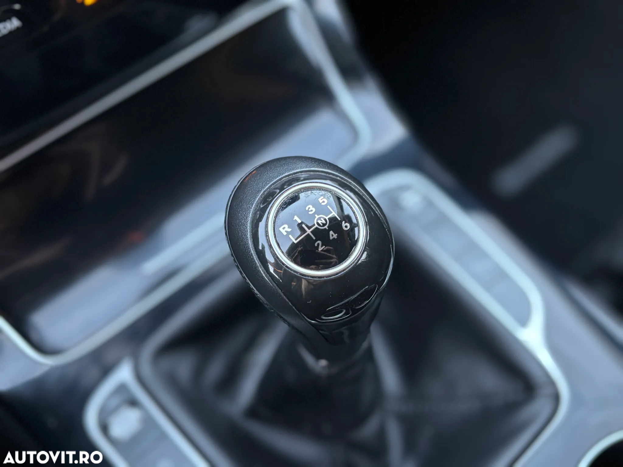 Mercedes-Benz C 180 d - 33