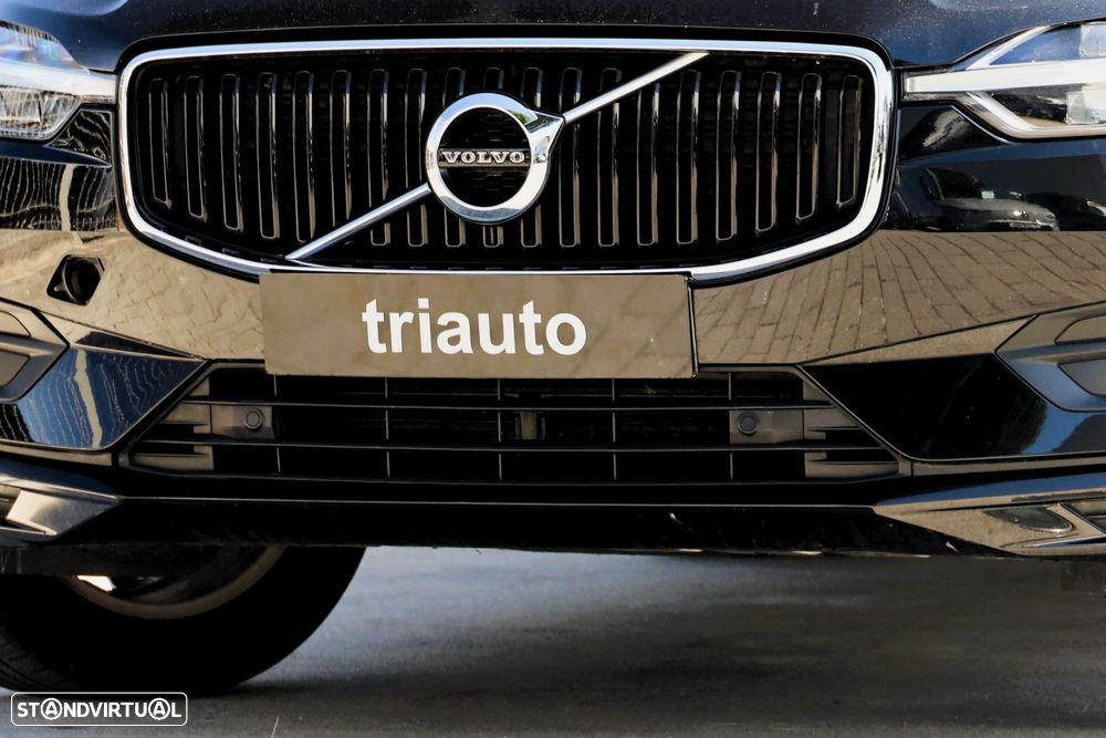 Volvo XC 60 2.0 D4 Momentum Geartronic - 26