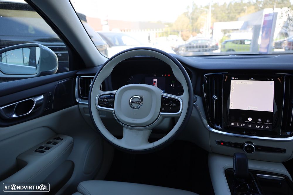 Volvo V60 2.0 T6 AWD TE Plus Bright - 23