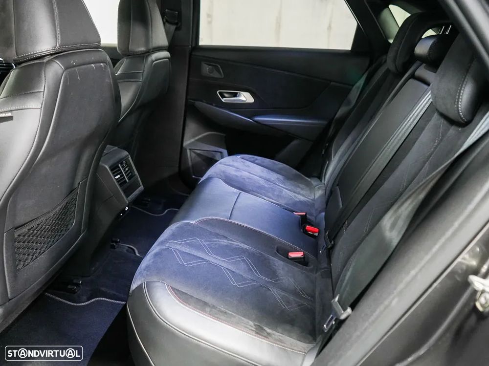 DS DS7 Crossback E-Tense Performance Line EAT8 - 29