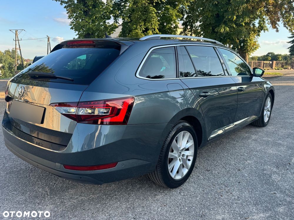 Skoda Superb 1.6 TDI DSG Ambition - 6