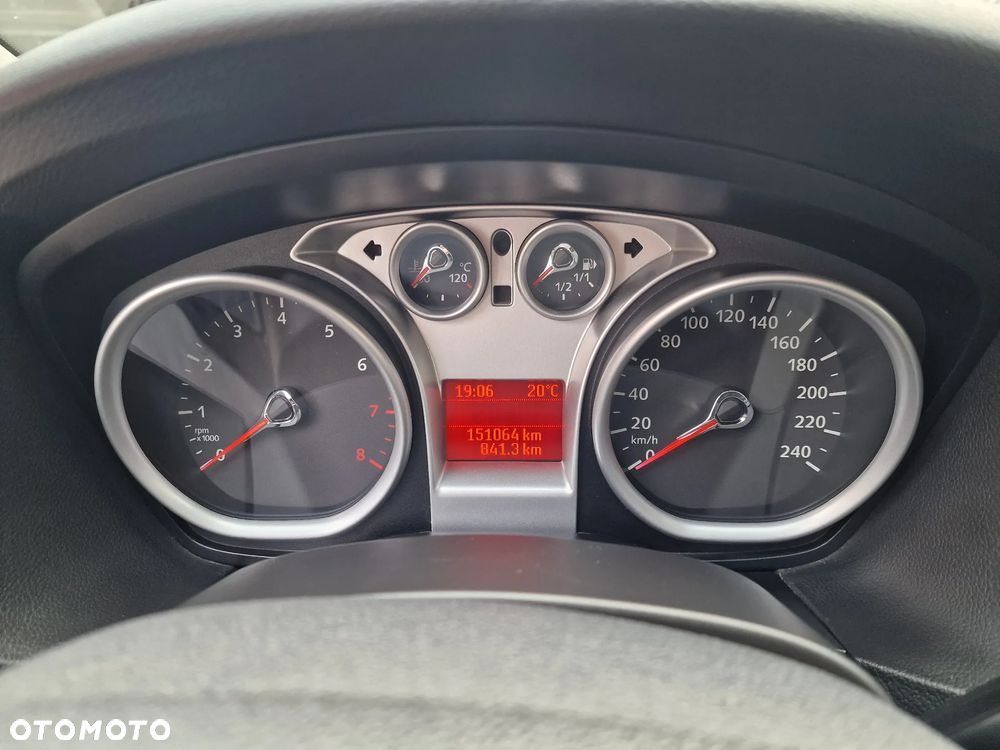 Ford Focus 1.8 FF Trend - 17