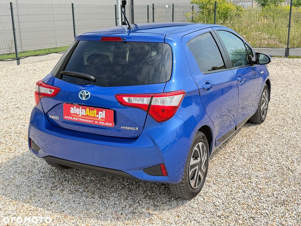 Toyota Yaris Hybrid 100 Terra - 5