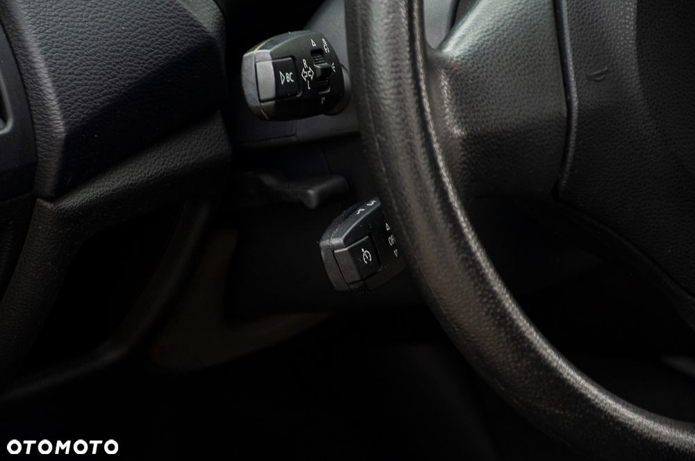 BMW Seria 1 118d - 29