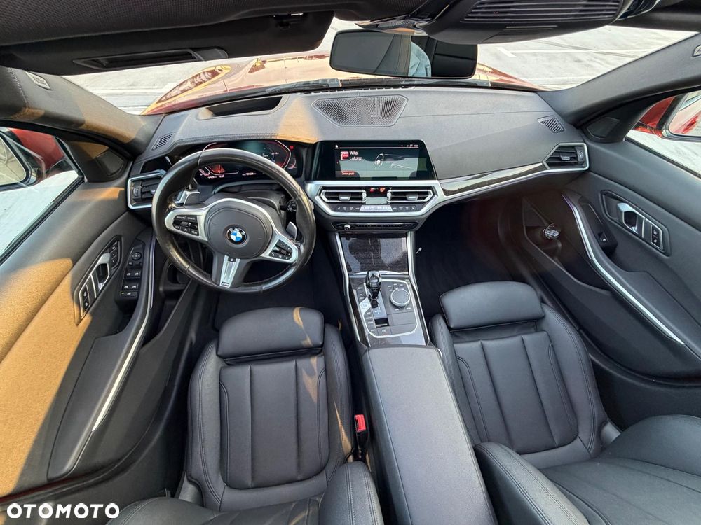 BMW Seria 3 330i M Sport sport - 9