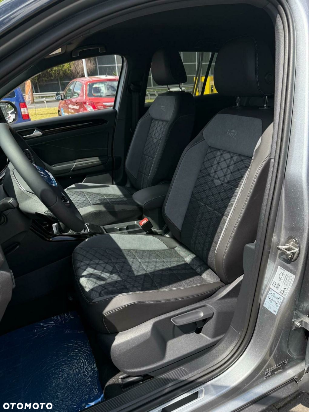 Volkswagen T-Roc 1.5 TSI R-Line Plus DSG - 11