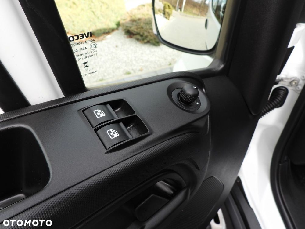 Iveco DAILY 35C16 CHŁODNIA KONTENER -10*C ZASILANIE 230V TEMPOMAT BLIŹNIACZE KOŁA KLIMATYZACJA  160KM - 29