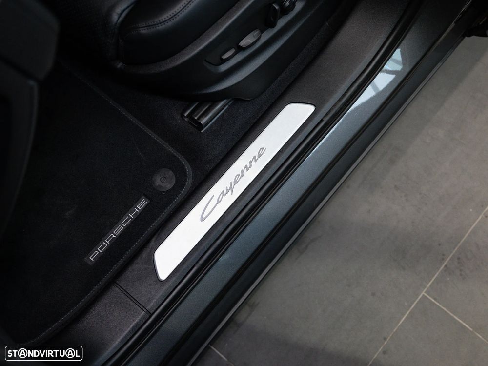 Porsche Cayenne E-Hybrid - 23