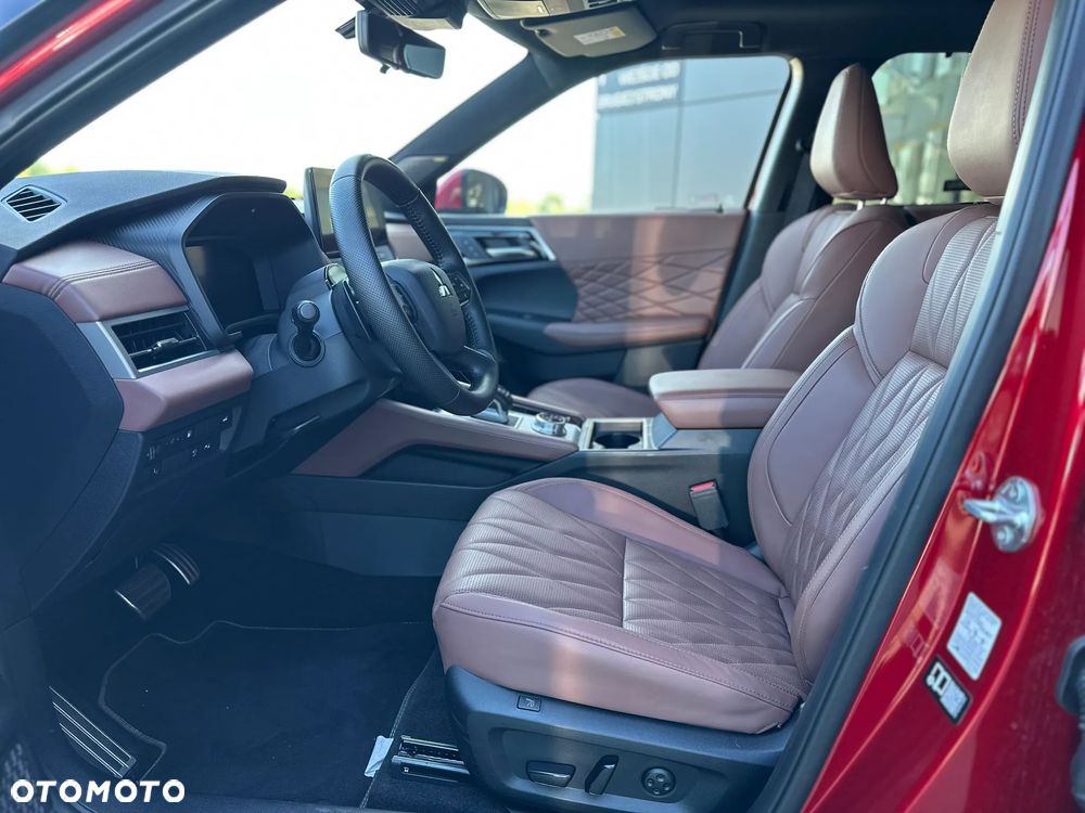 Mitsubishi Outlander Instyle Plus - 13