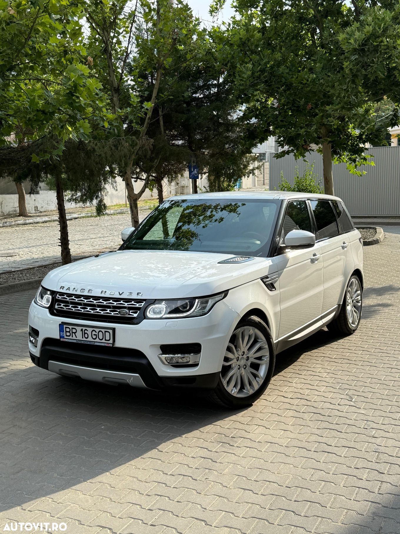 Land Rover Range Rover Sport 3.0 I6 D300 MHEV HSE Dynamic - 1