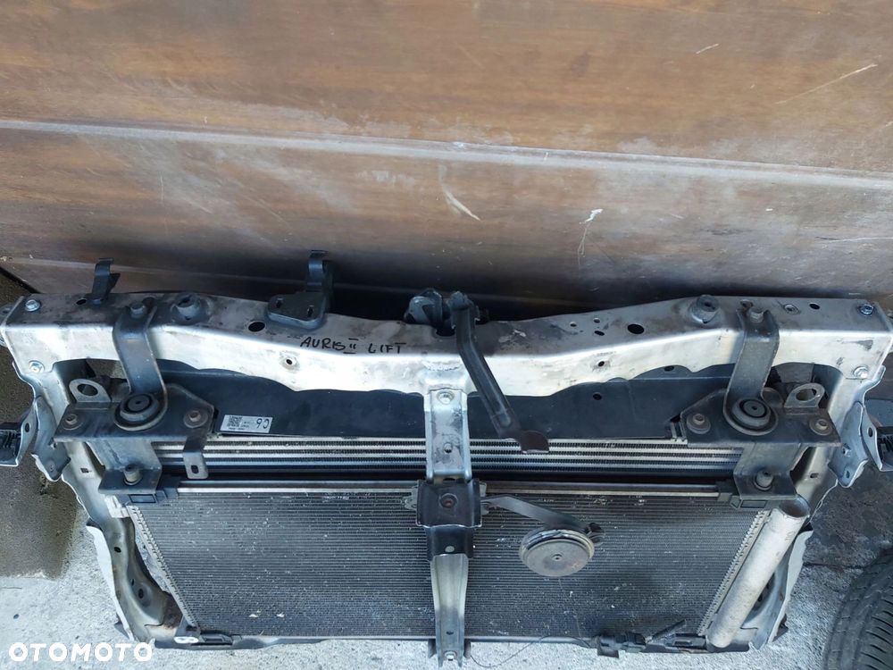 Toyota Auris II LIFT zderzak maska przód błotnik chłodnica pas przedni - 11