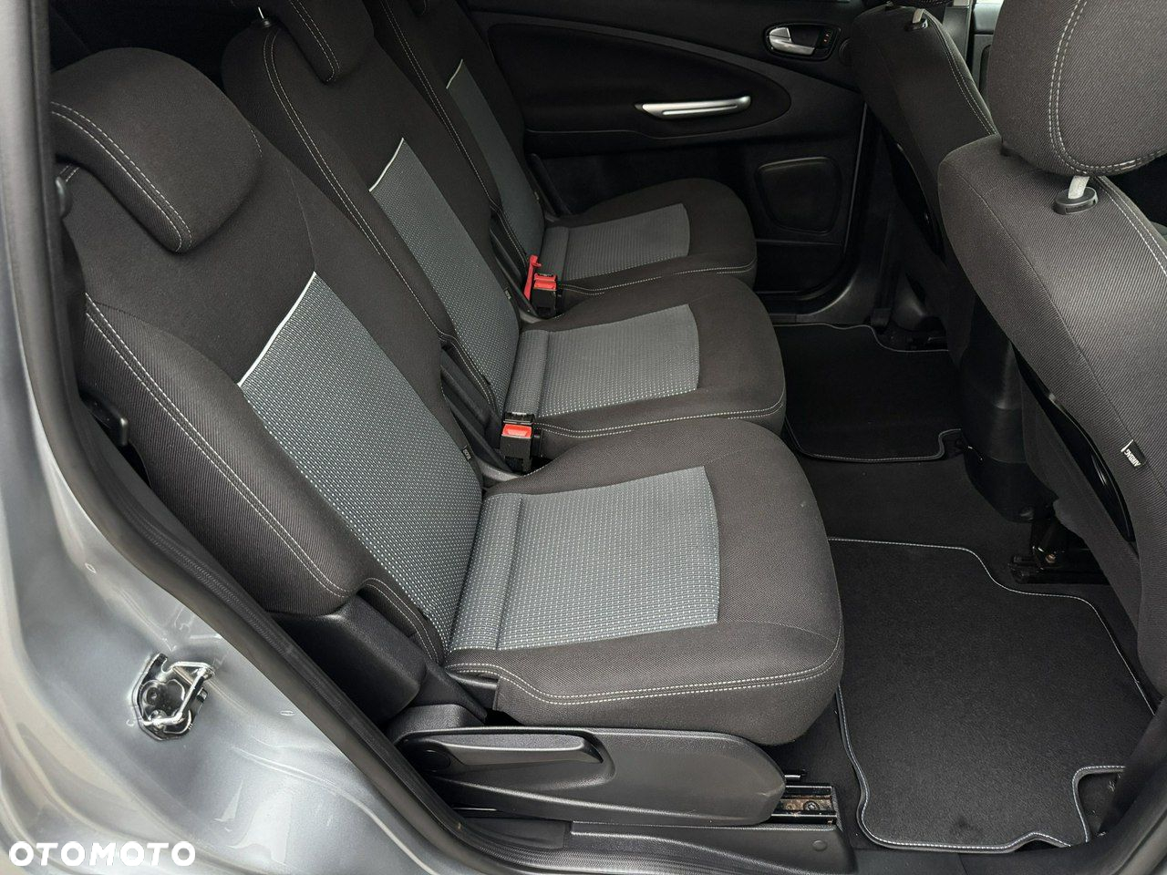 Ford Galaxy - 21