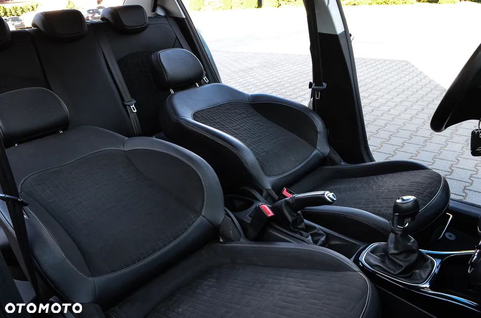 Opel Corsa 1.4 Active - 33
