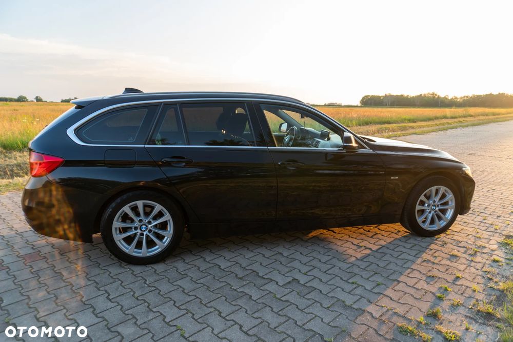 BMW Seria 3 318d Luxury Line - 9