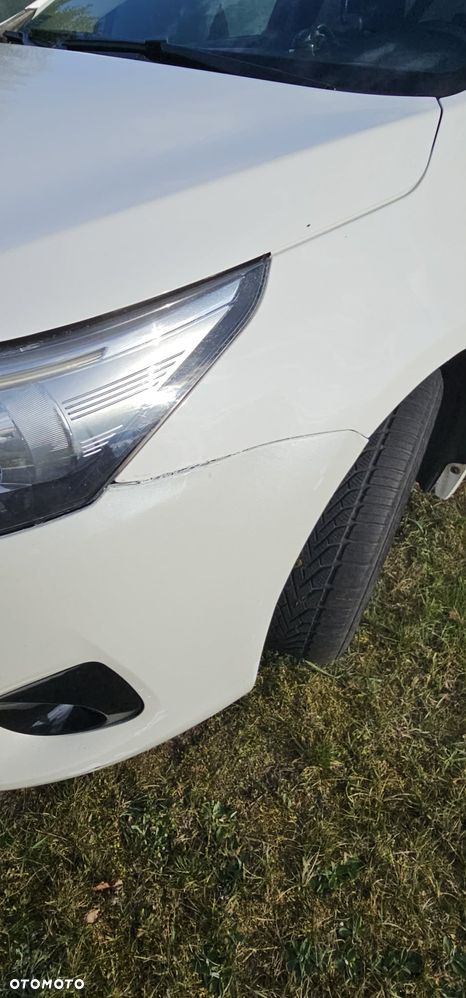 Toyota Avensis 1.8 Active - 15