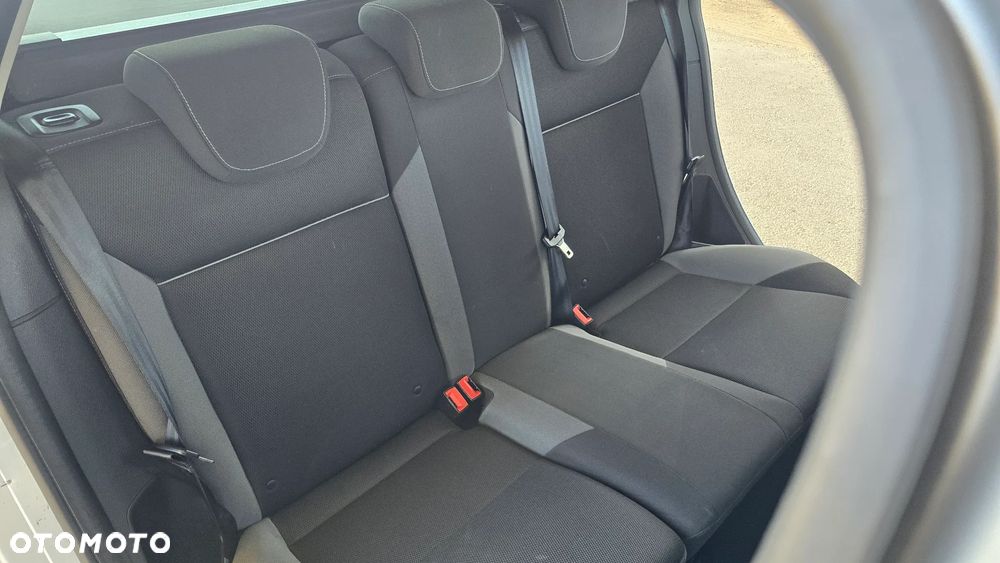 Ford Focus 1.6 TDCi DPF Trend - 28