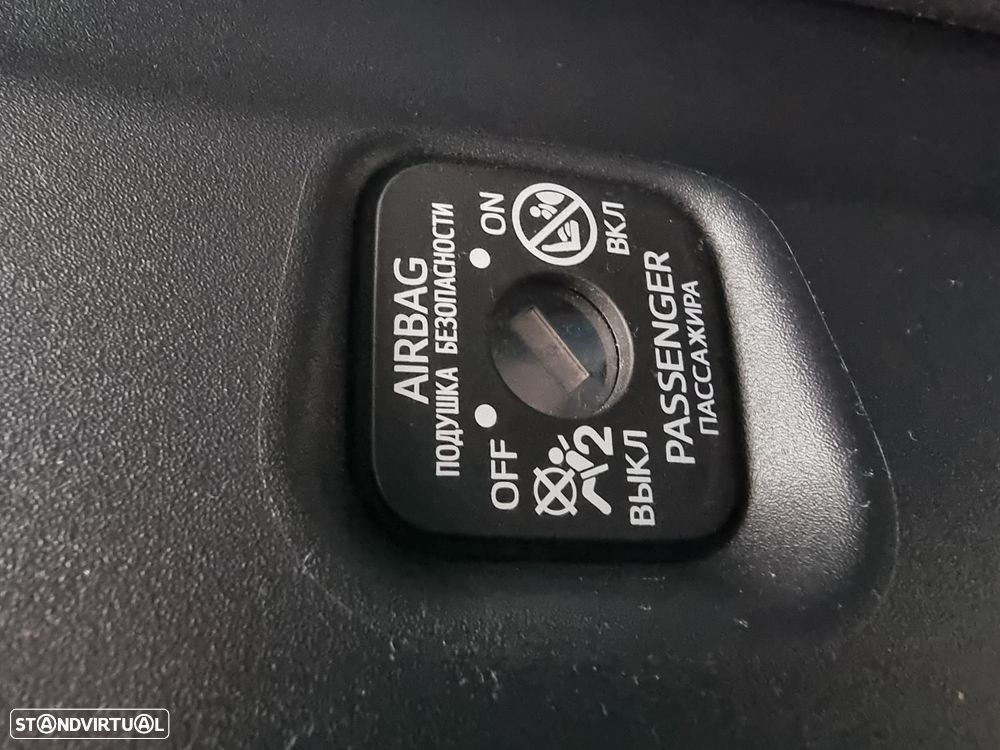 Toyota Yaris Cross 1.5 HDF Comfort - 36