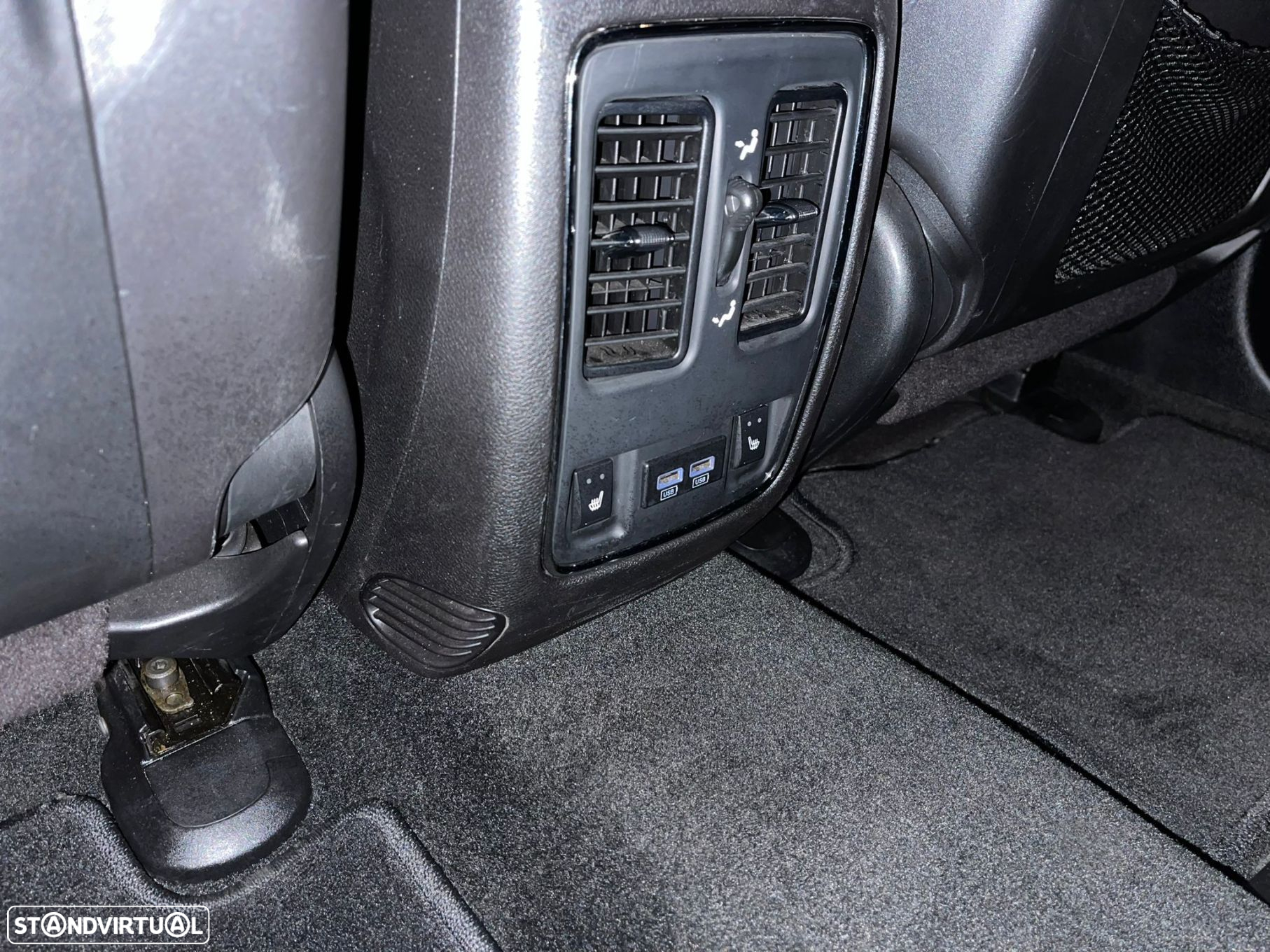 Jeep Grand Cherokee 3.0 CRD V6 Overland - 35