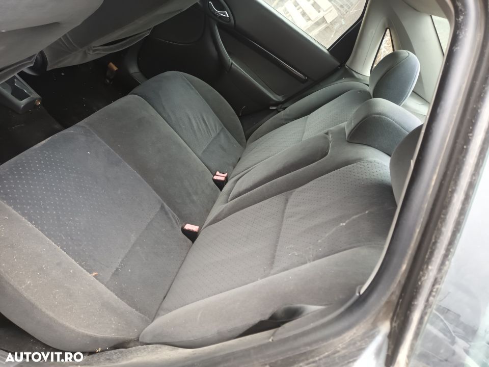 Dezmembrari  Ford FOCUS Mk 1  1998  > 2007 1.8 TDCi Motorina - 7