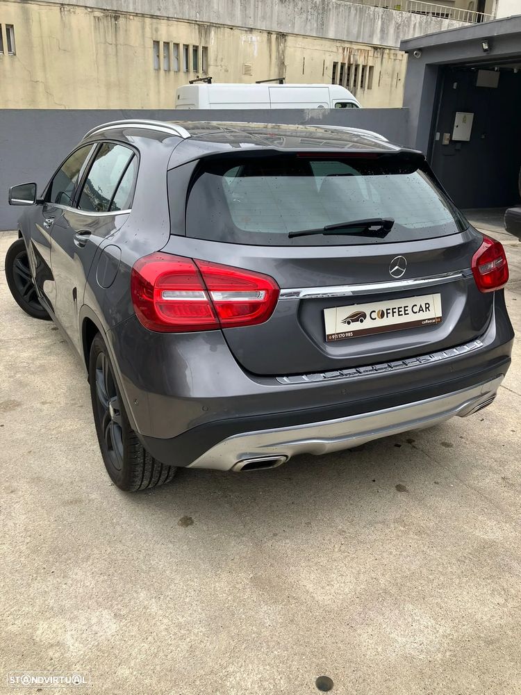 Mercedes-Benz GLA 200 - 7