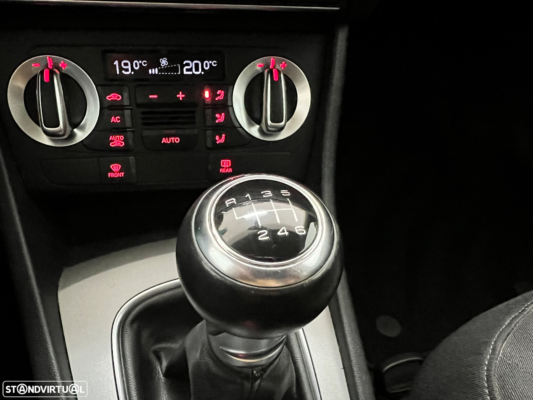 Audi Q3 2.0 TDI Attraction - 22