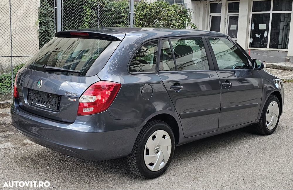 Skoda Fabia 1.2 TSI Elegance DSG - 6