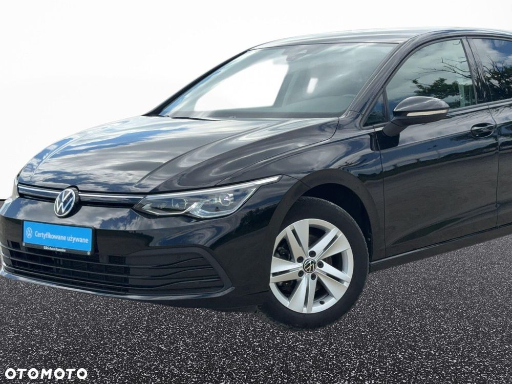 Volkswagen Golf - 8