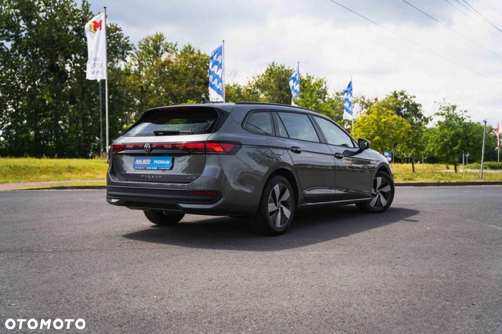 Volkswagen Passat Variant - 7