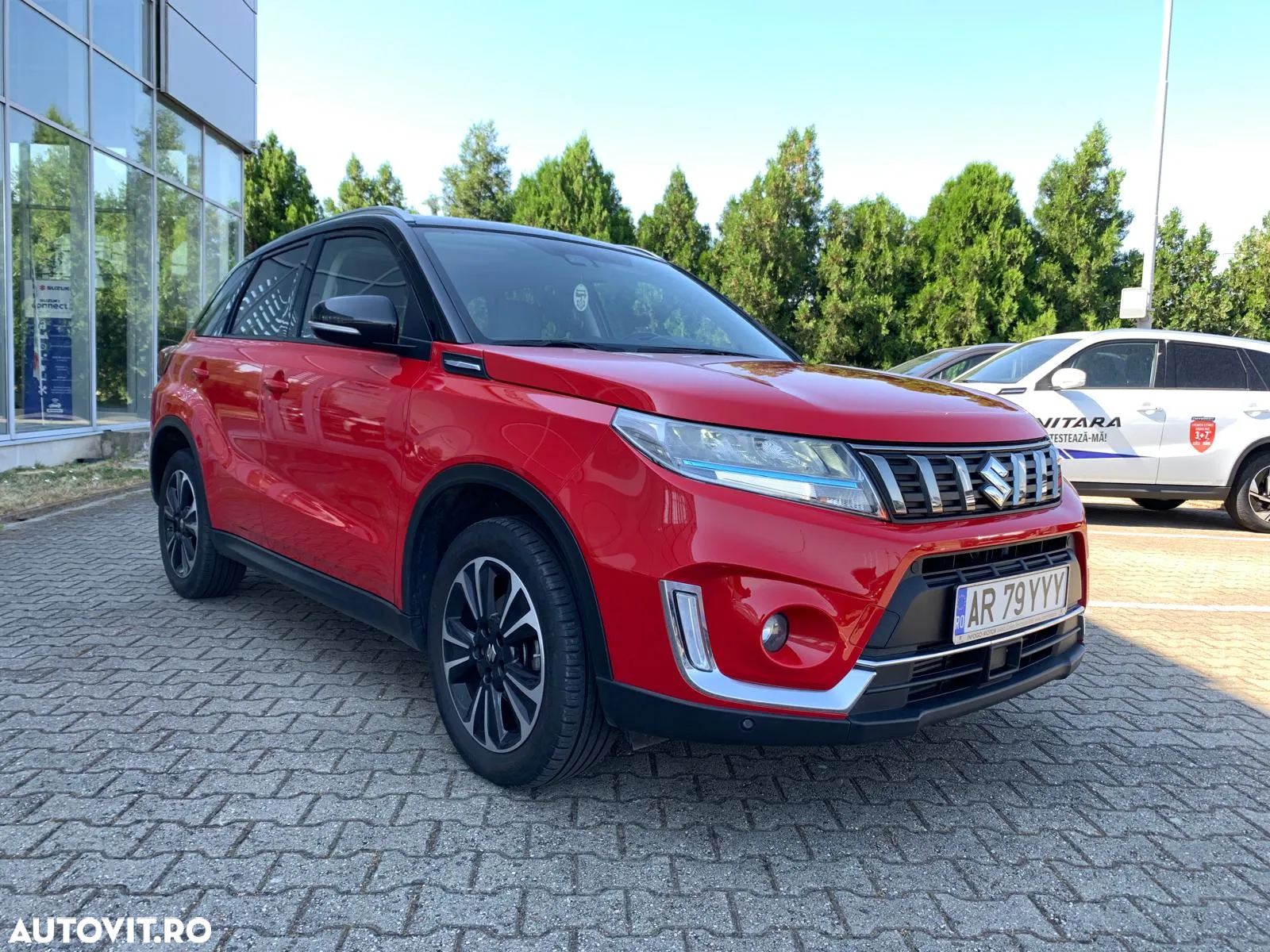 Suzuki Vitara 1.4 Boosterjet AllGrip MHEV Luxus - 2