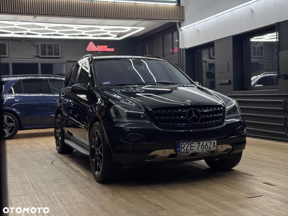 Mercedes-Benz ML - 13