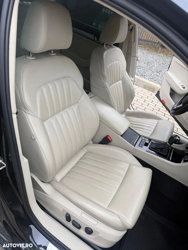 Skoda Superb 2.0 TDI DSG Premium Edition - 39