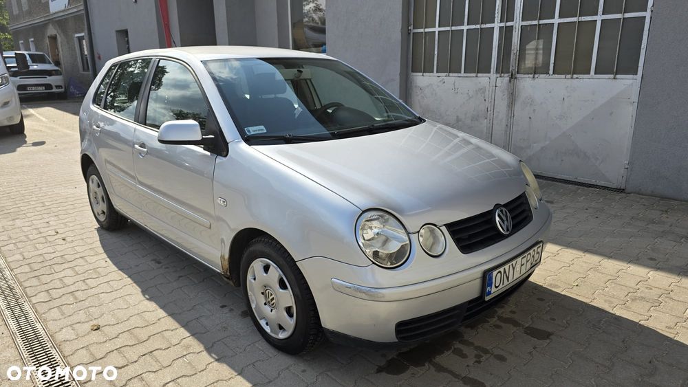 Volkswagen Polo 1.4 16V Comfortline - 9