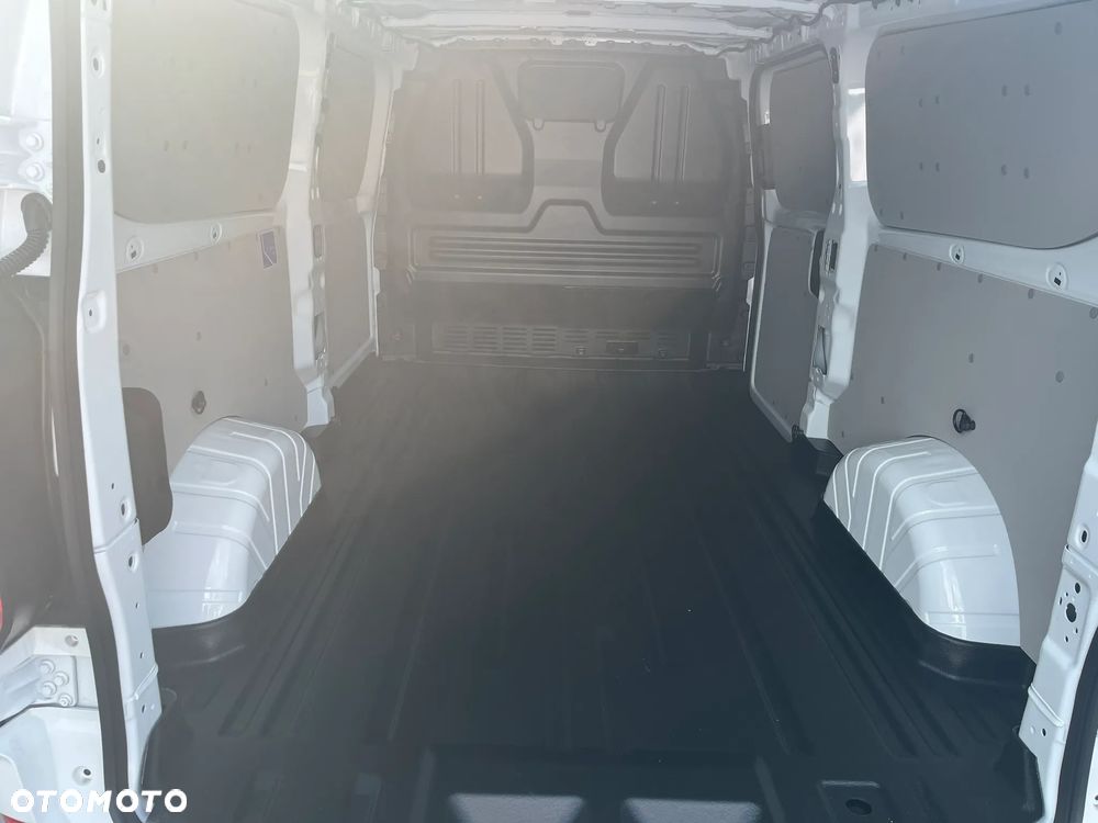 Ford Transit Custom - 12