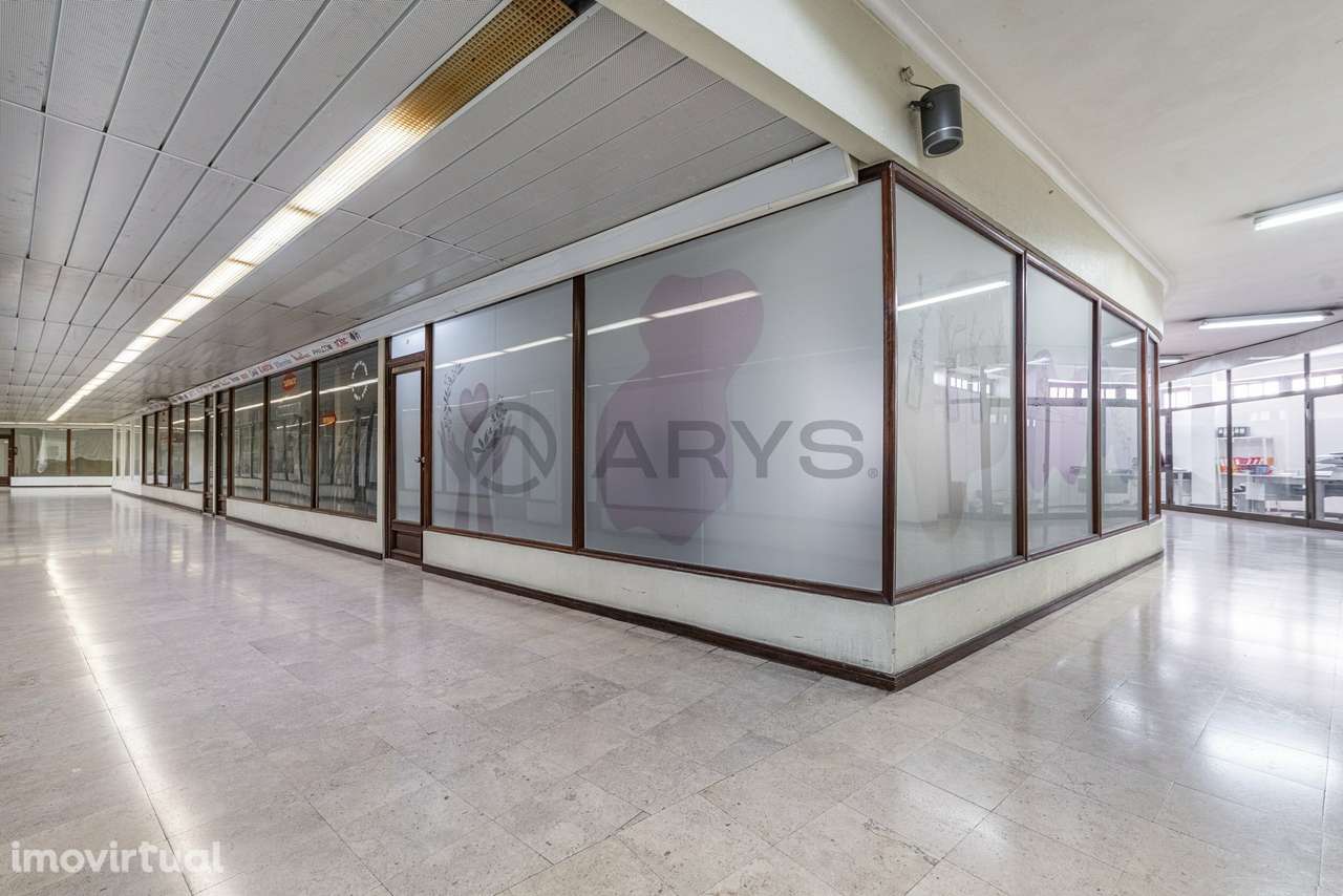 5 LOJAS NO SHOPPING SANTA CRUZ - BRAGA - Grande imagem: 3/25