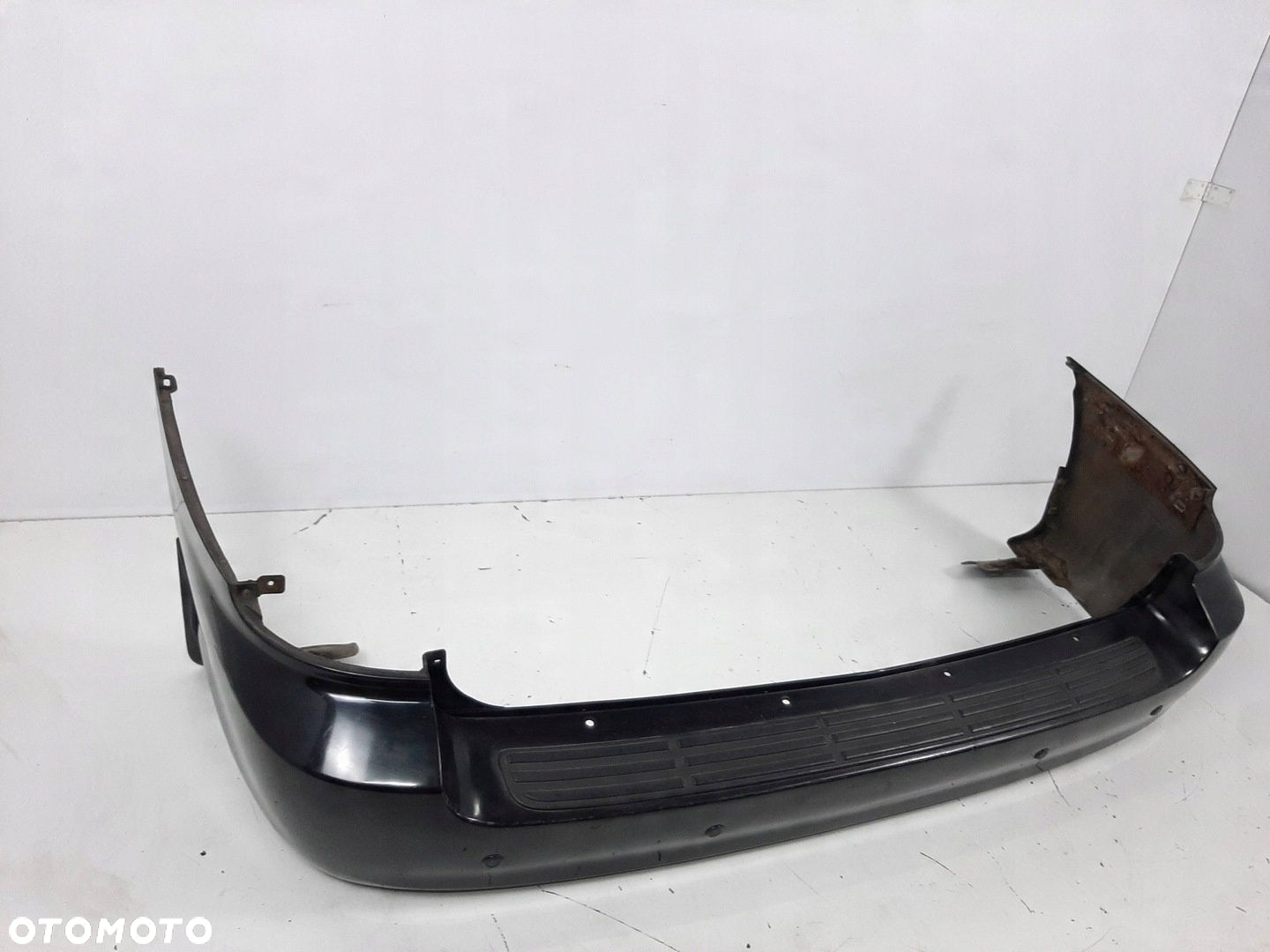 KIA CARNIVAL I LIFT 2.9CRDI 04R ZDERZAK TYL PDC KOD 9B KI7221051 - 2
