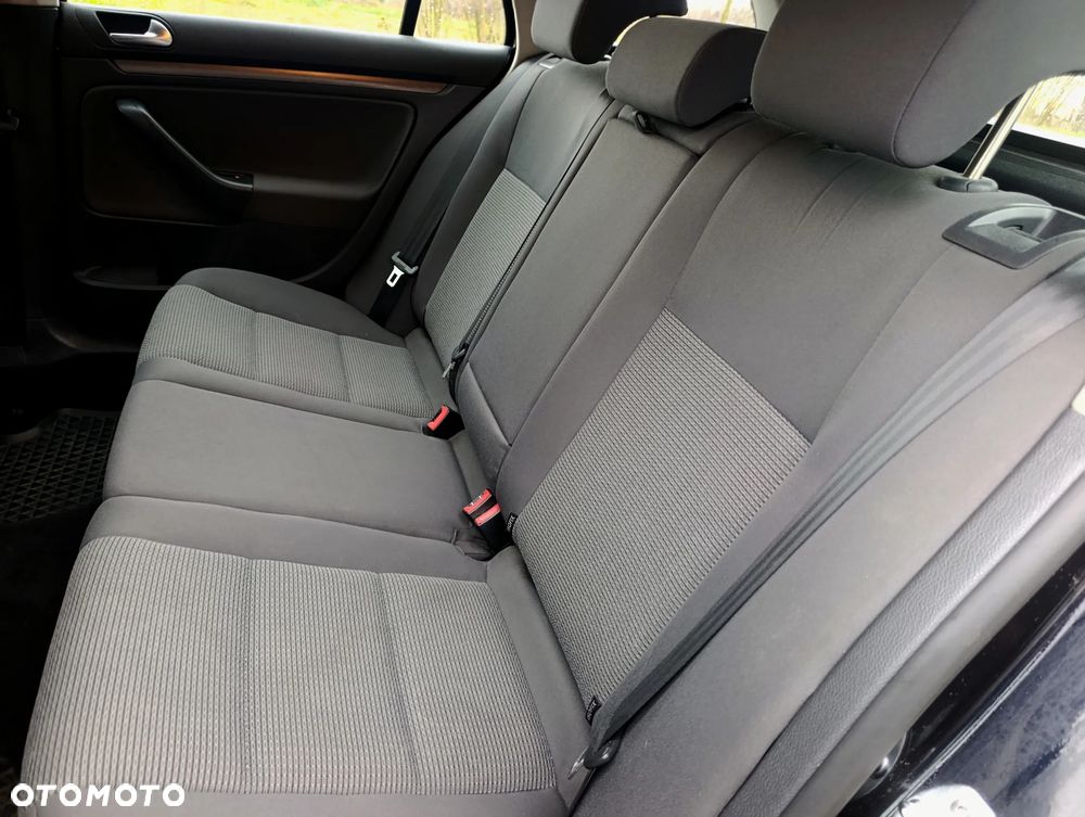 Volkswagen Golf 1.9 TDI DPF Trendline - 12