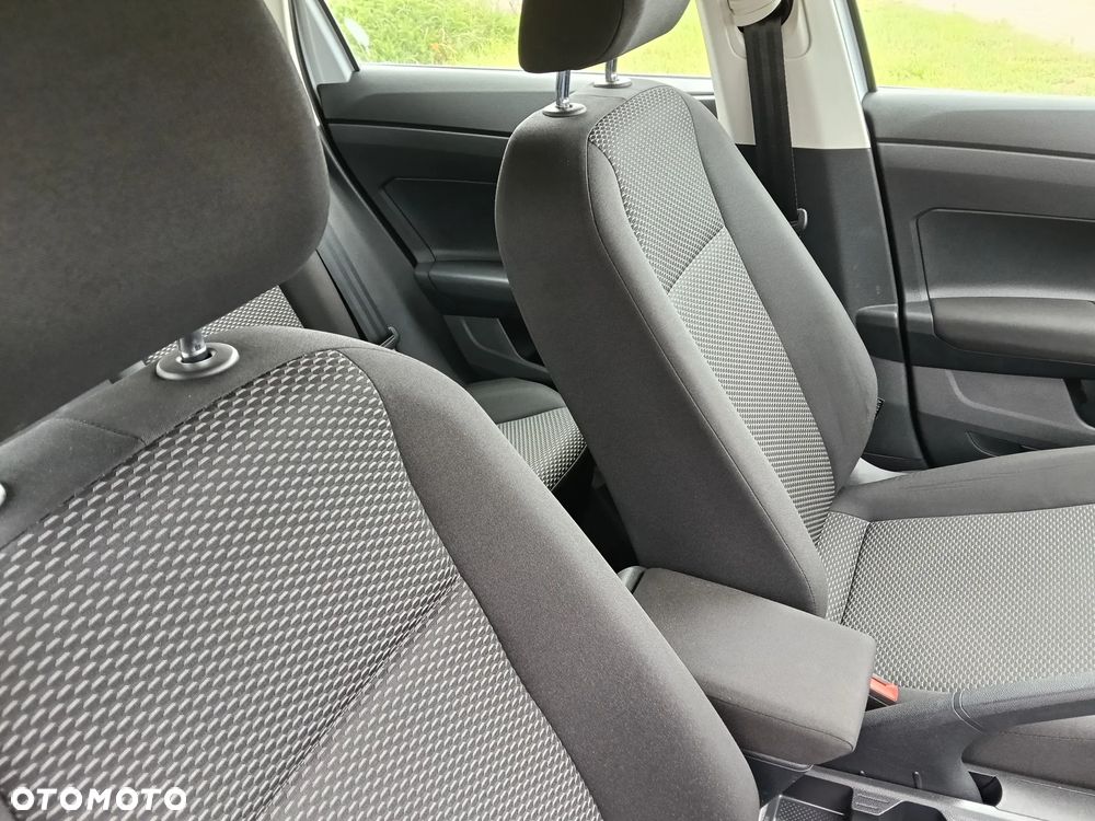 Volkswagen Polo 1.0 ACTIVE - 14
