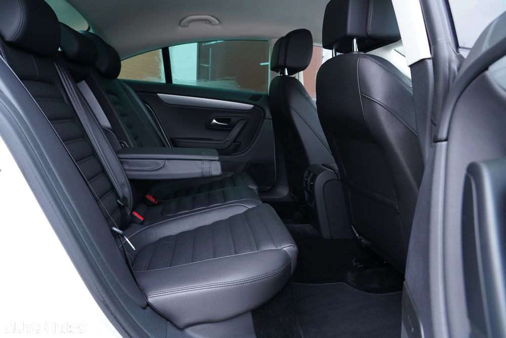 Volkswagen Passat CC 2.0 TDI BlueMotion Technology Exclusive - 8