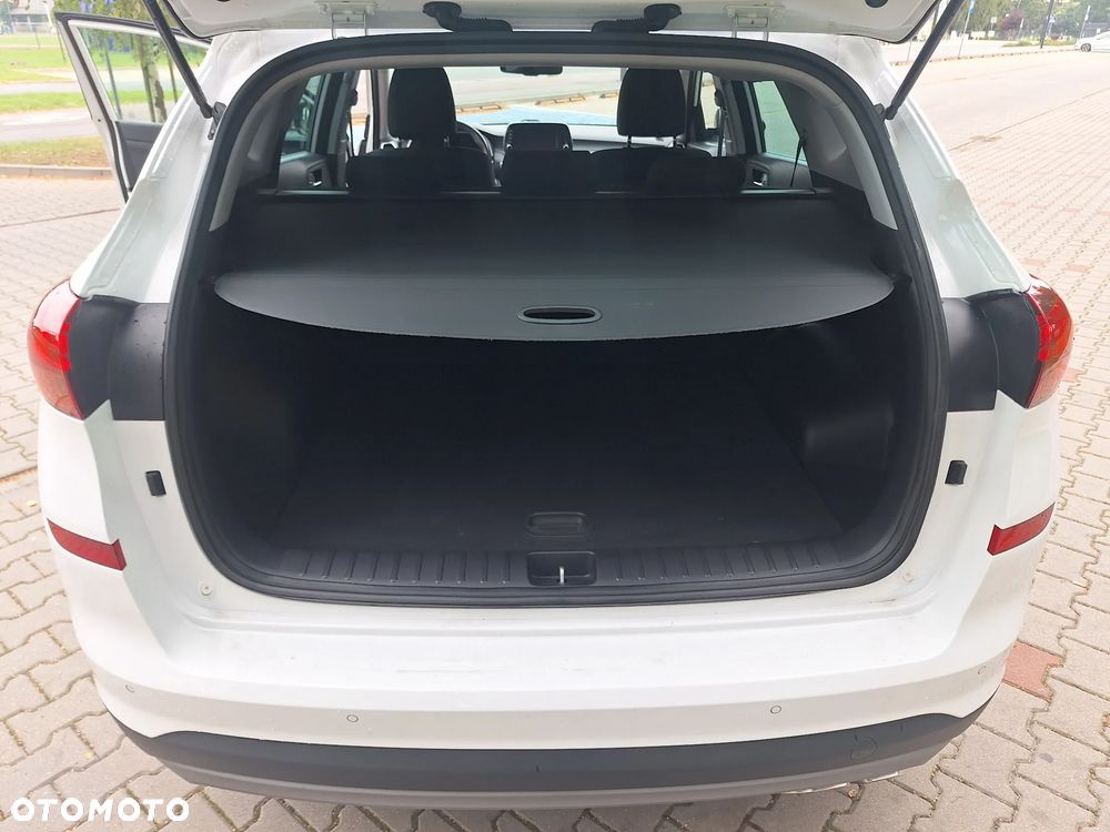 Hyundai Tucson blue 1.6 CRDi 2WD DCT Premium - 19