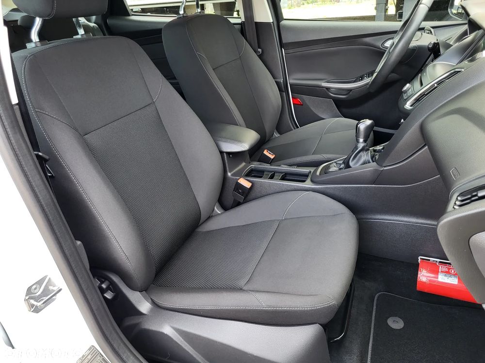 Ford Focus 1.0 EcoBoost Trend Edition Business - 33