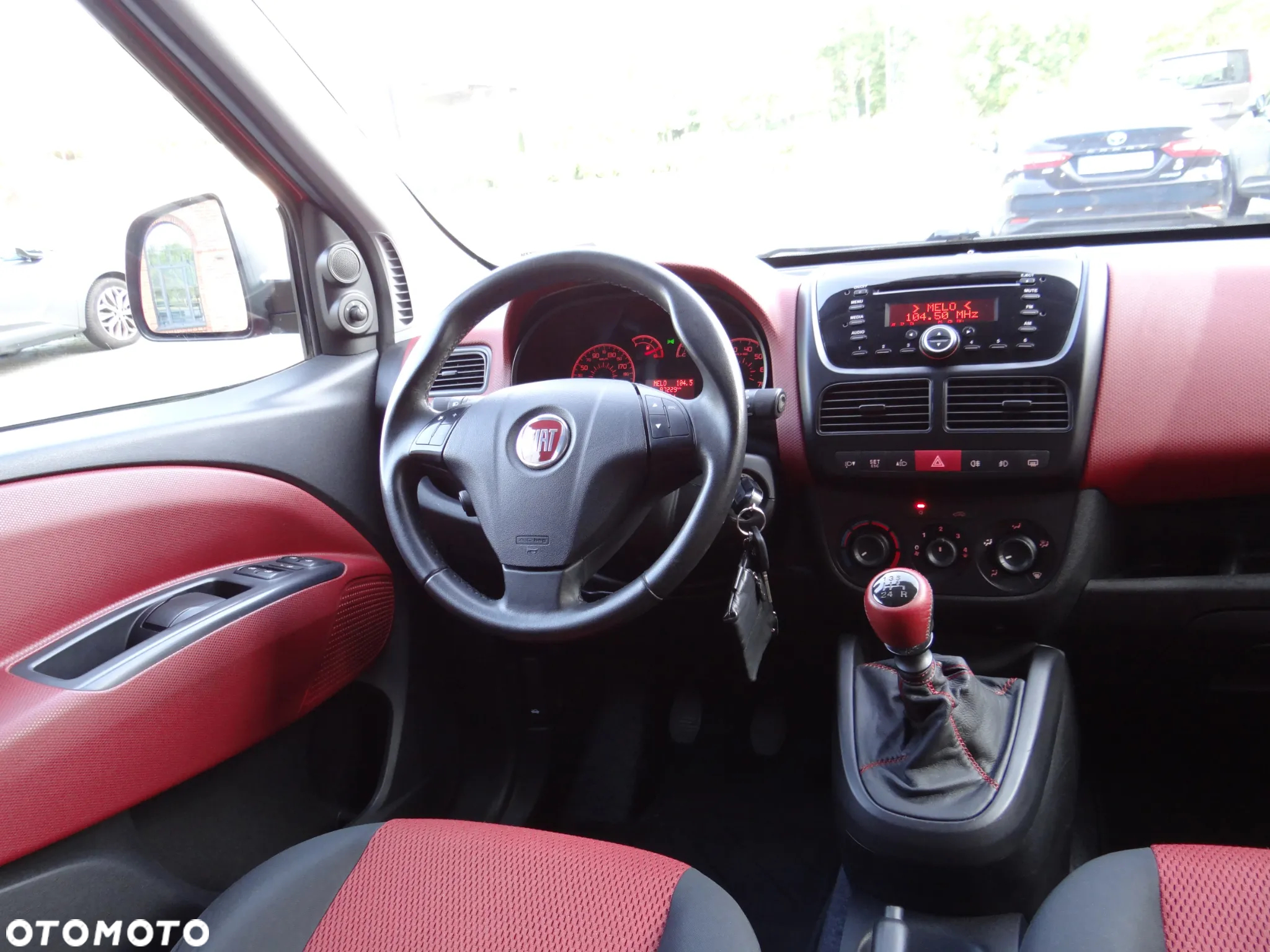 Fiat Doblo 1.4 16V Emotion - 28