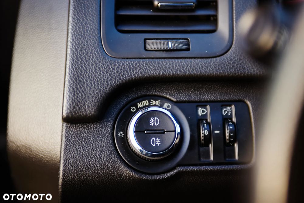 Opel Insignia 1.6 Turbo Cosmo - 15