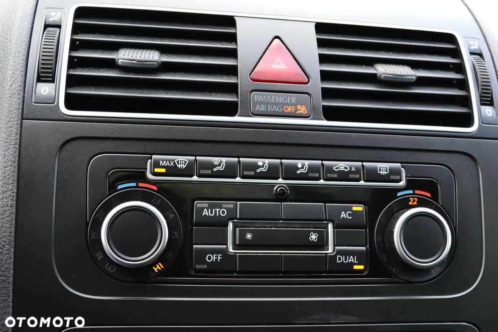 Volkswagen Touran 1.6 TDI DPF BlueMotion Technology MATCH - 27